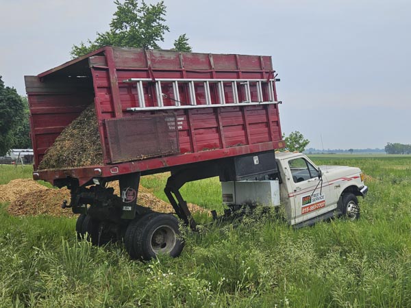 chip truck with broken frame